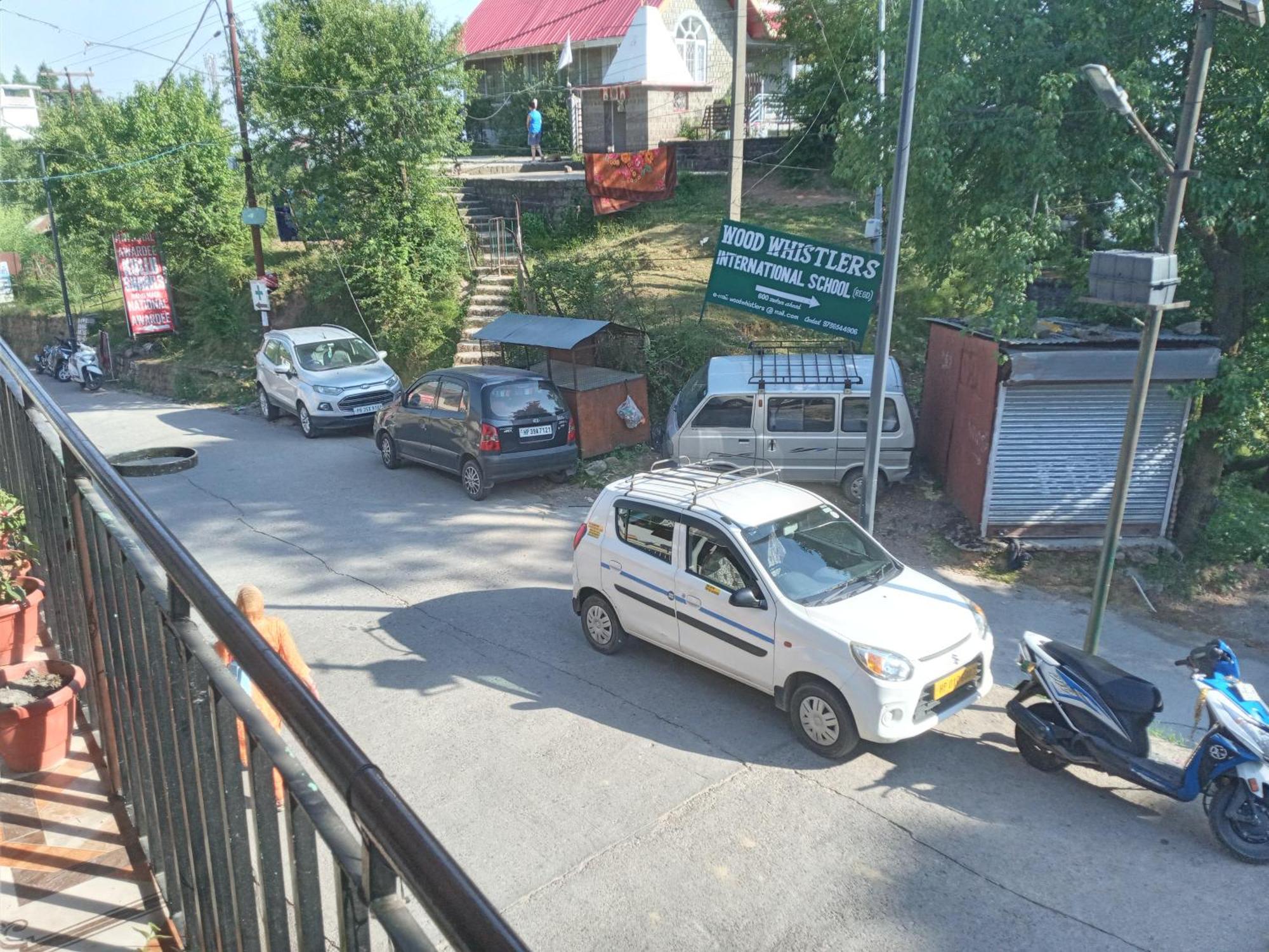דרמסאלה Nirmal Homestay מראה חיצוני תמונה